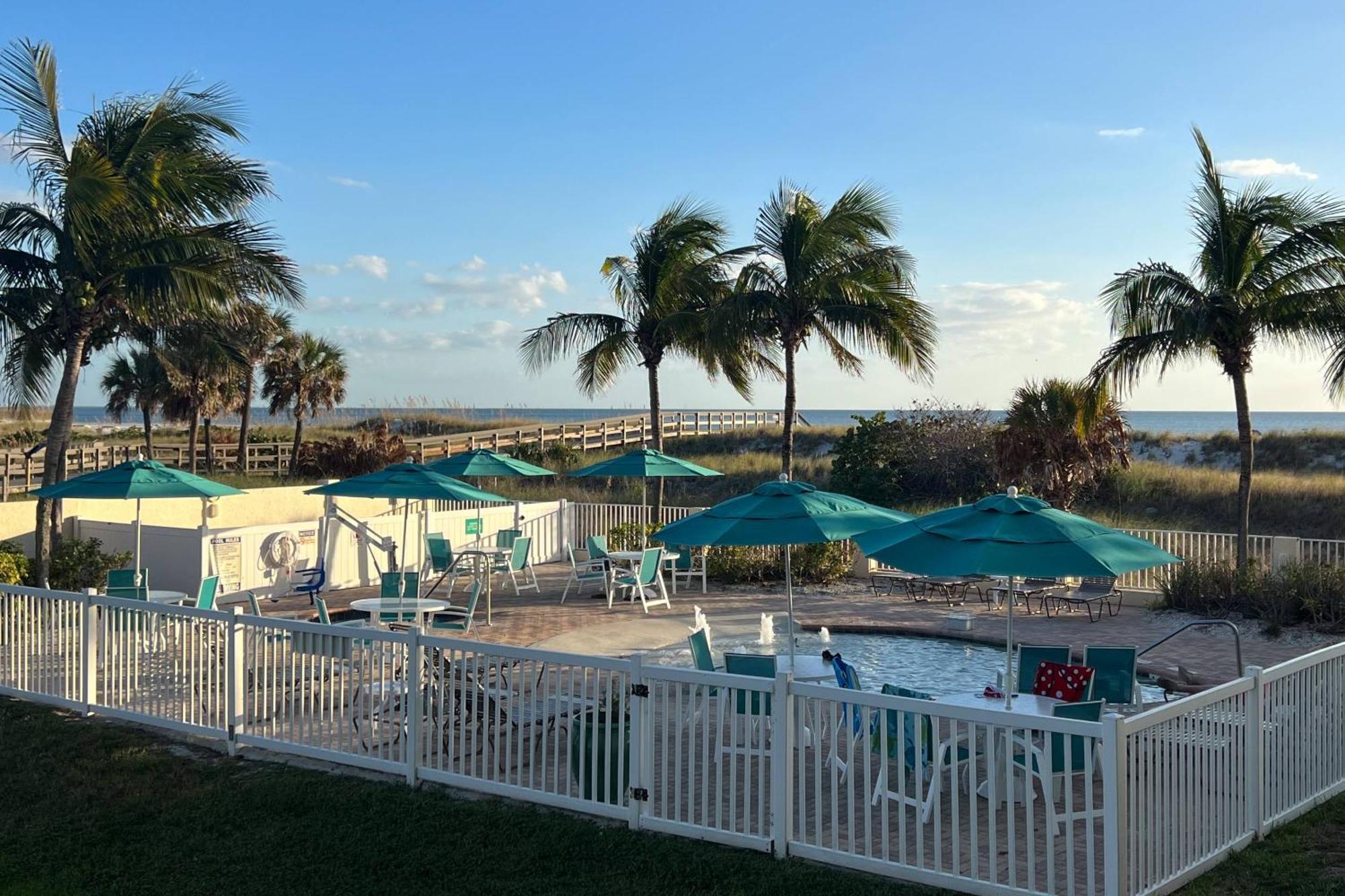 202-S - Sunset Vistas Villa St. Pete Beach Exterior photo